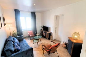 Bright apartment near the sea